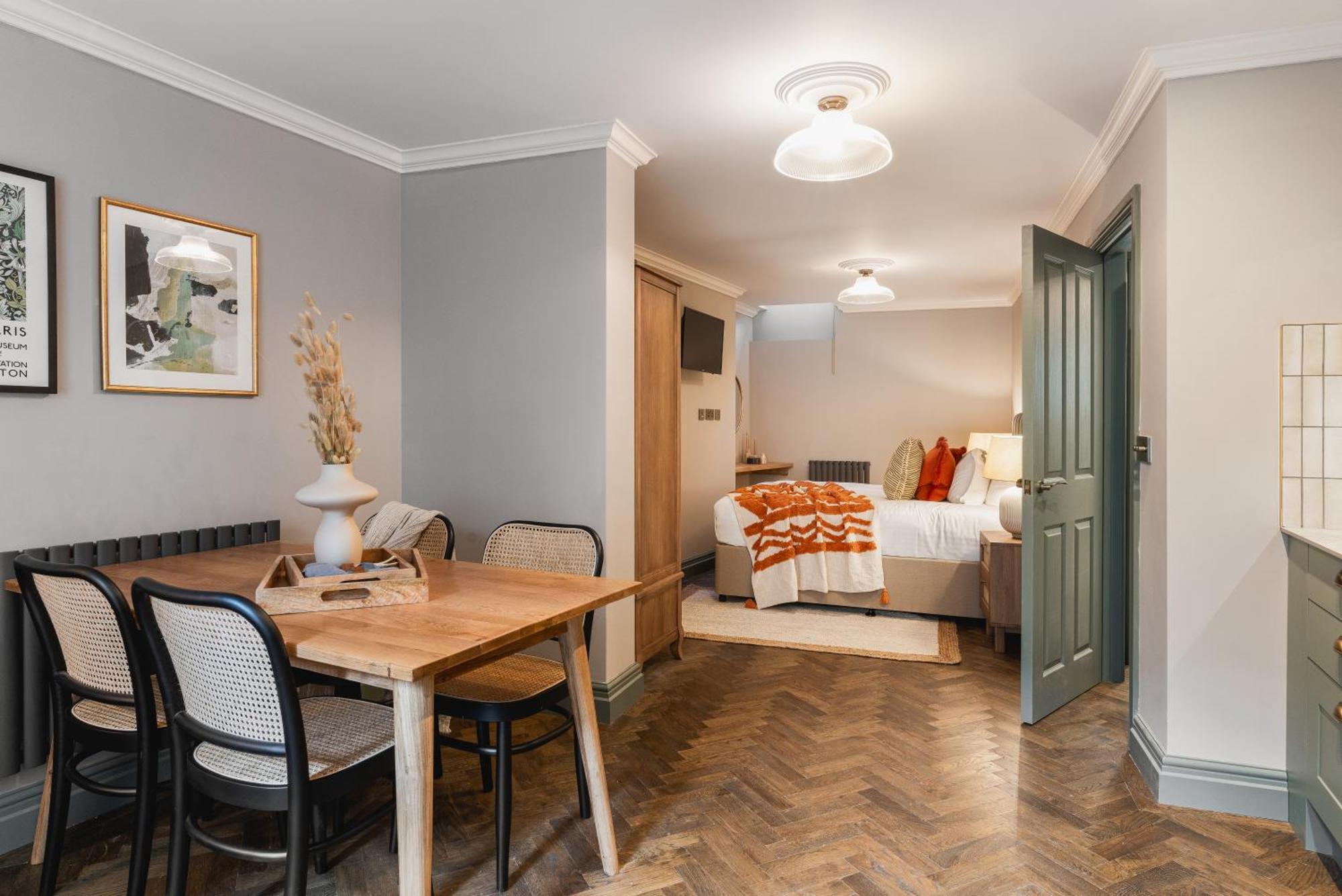 The Cotham Arms Apartments 布里斯托 外观 照片